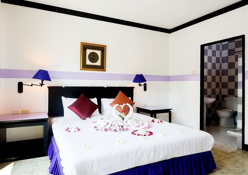 Asena Karon Resort Luaran gambar