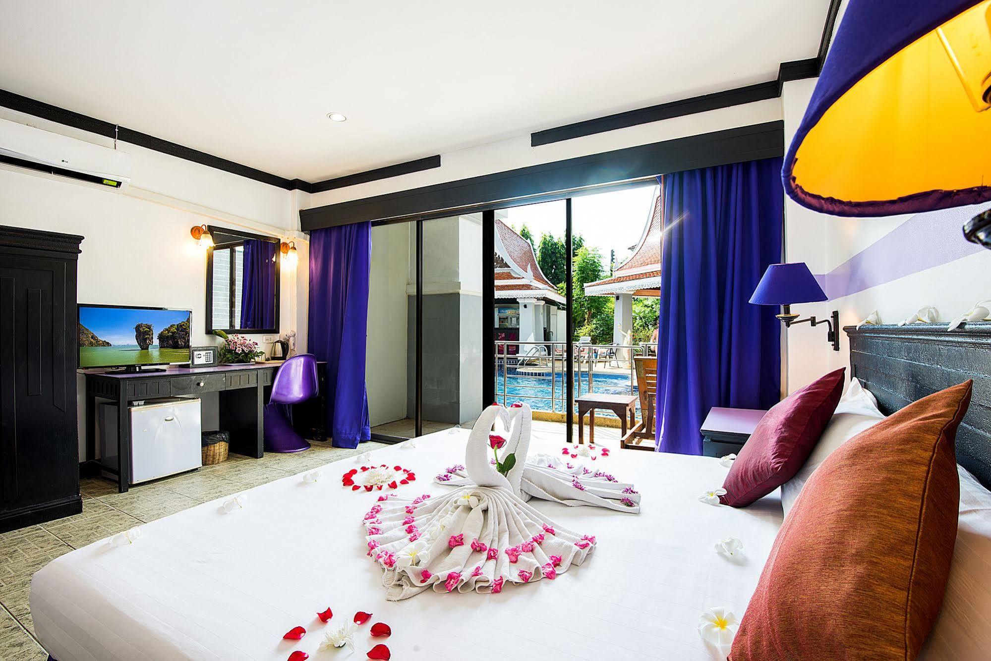 Asena Karon Resort Luaran gambar