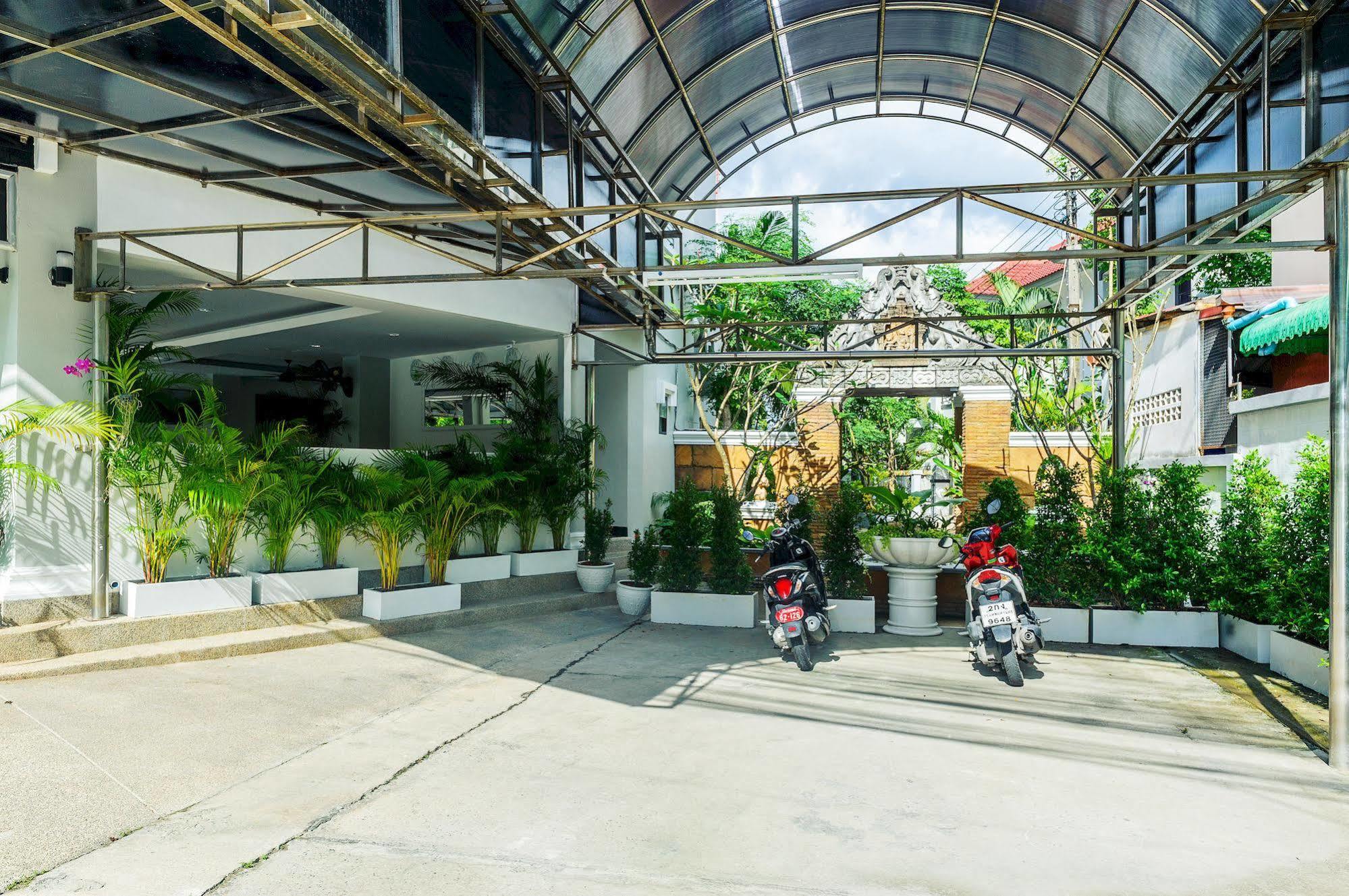 Asena Karon Resort Luaran gambar