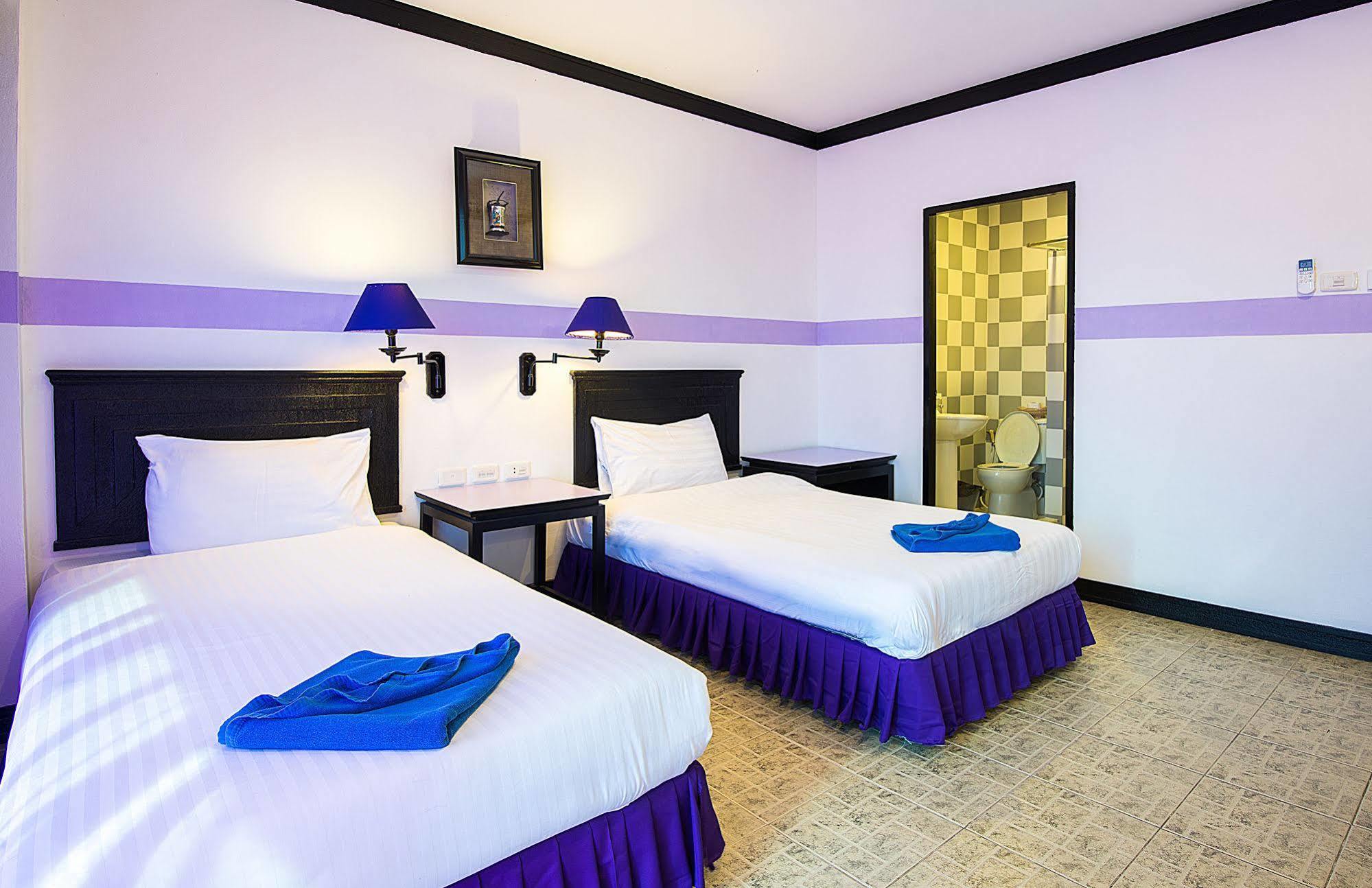 Asena Karon Resort Luaran gambar